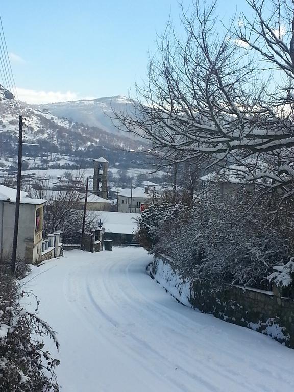 Sklíthron Guesthouse Agonari מראה חיצוני תמונה