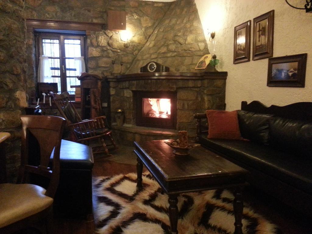 Sklíthron Guesthouse Agonari מראה חיצוני תמונה